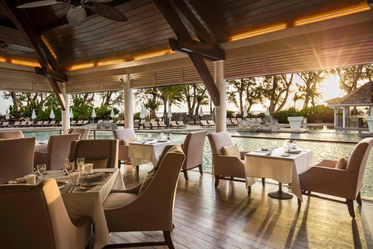 ลุกซ์ * แซ็ง จิล Hotel แซ็งต์-จีลส์-เลส์-แบ็งส์ ภายนอก รูปภาพ The Beach Club