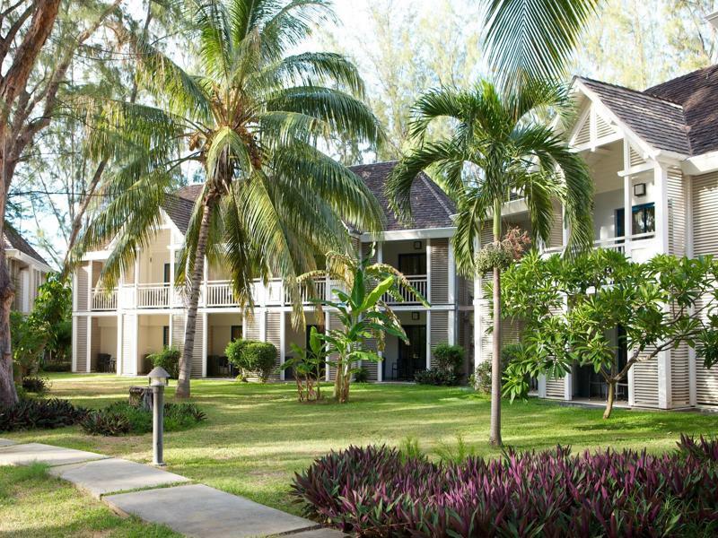 ลุกซ์ * แซ็ง จิล Hotel แซ็งต์-จีลส์-เลส์-แบ็งส์ ภายนอก รูปภาพ Sandals Royal Plantation
