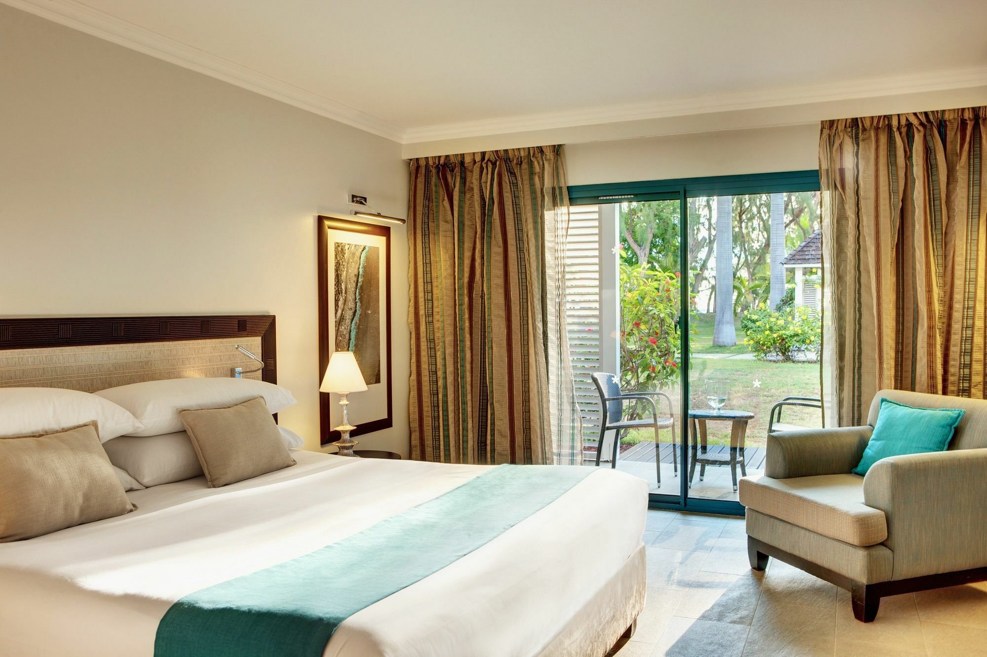 ลุกซ์ * แซ็ง จิล Hotel แซ็งต์-จีลส์-เลส์-แบ็งส์ ภายนอก รูปภาพ